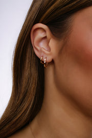 L.hoop earings