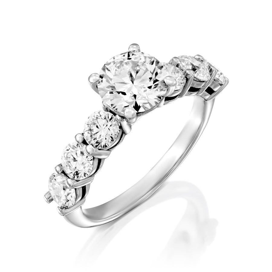 Round Shape Engagement Ring