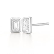 Emerald bezel earring