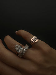 Heart seal ring