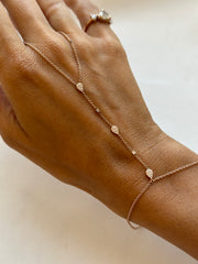 Chaton Bracelet Hand Chain